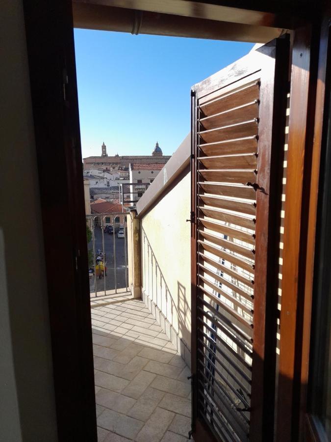 Terrace With View Attic In Old Town Ballarhome Palermo Exterior photo